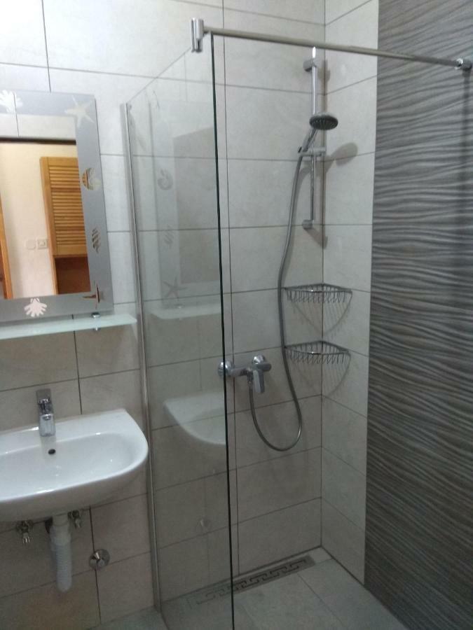 Apartments Tonkovic คอร์นิช ภายนอก รูปภาพ