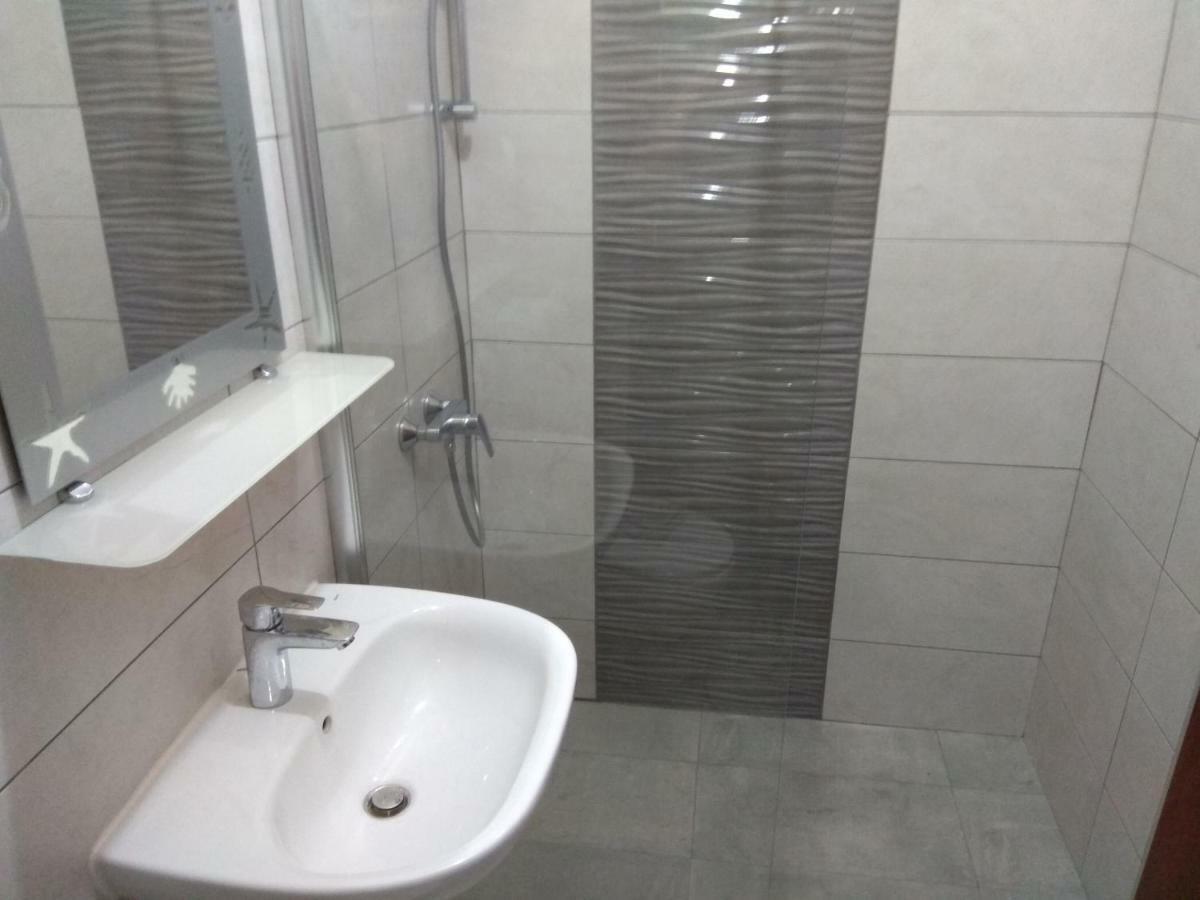 Apartments Tonkovic คอร์นิช ภายนอก รูปภาพ